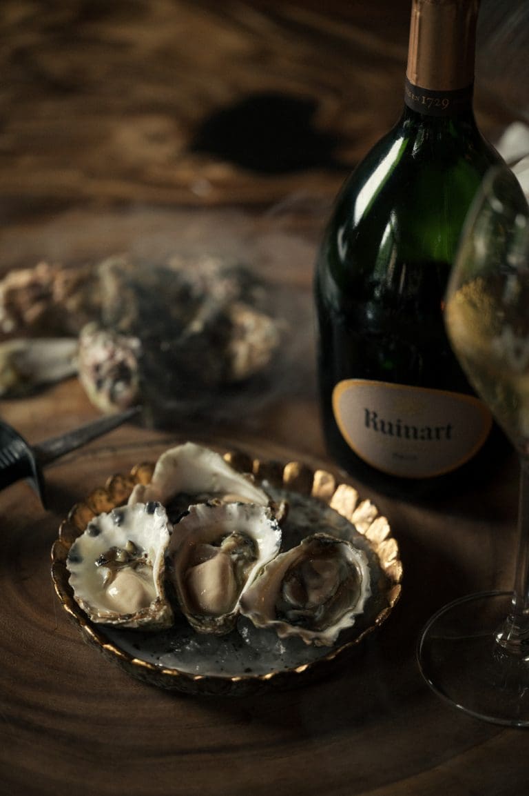 6HEAD Oysters