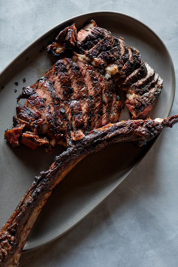 Dining Experience Dish - Tomahawk
