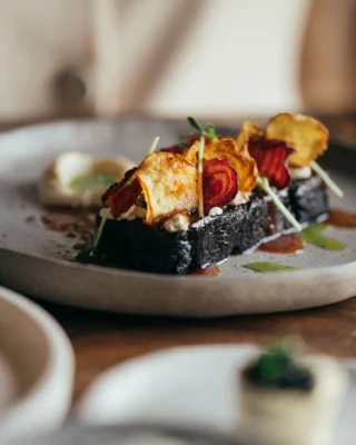 Have you tried the Beetroot Terrine? Layers of roasted beets, paired with goat curd yoghurt, black garlic aioli, and hazelnut dukkah.

A must-try in our new Winter Menu, rooted in the flavours of the season. 

#6HEAD #beststeakhouse #michelinstar #finedining #australianrestaurant